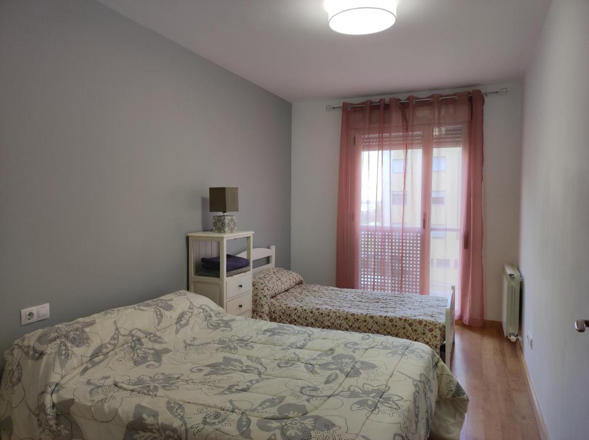 Apartamento Los Lirios Logrono Exterior photo